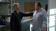 Modern Family S10 E12