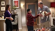 Modern Family S2 E22