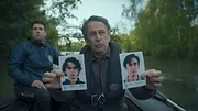 Quelqu'un doit savoir
