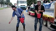 Young Farts Trailer Parts : La série