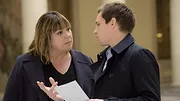 La Stagiaire S4 E1