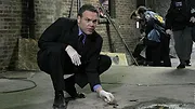 New York Section Criminelle S1 E11