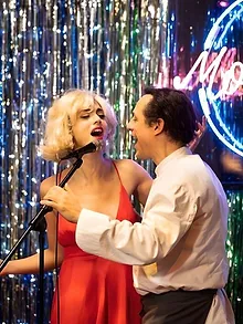 Marilyn a les yeux noirs