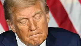 « Non, il n’est pas orange » : la maquilleuse des présidents nous révèle un des secrets de Donald Trump, « c’est un moyen pour les camoufler »