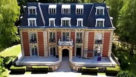 « Des saisons souvent fatigantes » : une figure de la « Star Academy » claque la porte du château de Dammarie-les-Lys !