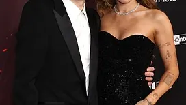 La star américaine Miley Cyrus s’est fiancée au batteur Maxx Morando