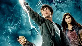 « Percy Jackson et les Olympiens » : la saison 2 de la série triomphale de Disney+ a-t-elle autant d’arguments pour le jeune public que la première ? Notre avis !