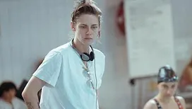«&nbsp;Aimez-le, détestez-le, faites-le vôtre&nbsp;»&nbsp;: Kristen Stewart nous a parlé de son premier film de réalisatrice, «&nbsp;The Chronology of Water&nbsp;», en salles dès ce 7 janvier