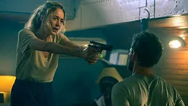 « La mère et l’assassin » : c’est quoi cette nouvelle série avec Hélène de Fougerolles que propose la RTBF ce dimanche soir ?