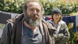 Patrick Timsit en vieux marin bourru dans «&nbsp;Tombés du camion&nbsp;»&nbsp;: «&nbsp;Je ne suis pas déprimé, mais mélancolique, oui&nbsp;»