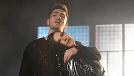 Julien Lieb et Laura Pausini dévoilent un duo, «&nbsp;La dernière chanson (Due Vite)&nbsp;», chantant tous les deux en français et en italien (vidéo)