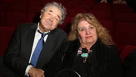 «&nbsp;Personne jamais ne t’oubliera&nbsp;»&nbsp;: le bouleversant hommage de Pierre Perret à sa femme Rebecca, décédée après une chute dans les escaliers (photo)