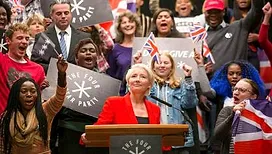 « Years and Years » : c’est quoi cette série dystopique prémonitoire ?