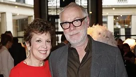 «&nbsp;D’un mauvais goût terrible&nbsp;»&nbsp;: la famille de Catherine Laborde «&nbsp;sidérée&nbsp;» par le livre de son époux, Thomas Stern, qui raconte sa fin de vie