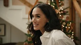 Meghan Markle montre pour la première fois le visage de sa fille Lilibet, 4 ans, avec un tendre cliché pris à l’occasion de la Saint-Valentin (photo)
