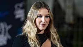 Helena sacrée : l’artiste belge reçoit une nouvelle récompense de taille (vidéo)