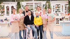 Les animateurs de RTL vont s’essayer aux épreuves du «&nbsp;Meilleur Pâtissier&nbsp;»&nbsp;: nous étions dans les coulisses du tournage, avec Mercotte et Cyril Lignac (photos)