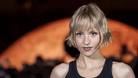 Angèle invite ses fans pour une surprise ce jeudi à 18 heures place de la Monnaie à Bruxelles&nbsp;: la star&nbsp;sera présente&nbsp;!