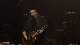 « C’est très cher mais… » : Damien Saez répond à la polémique et tente de justifier le prix unique de ses places de concerts à 386 euros