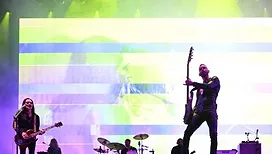 Un groupe de rock mythique fait son grand retour : le chanteur a un lien très particulier avec la Belgique !