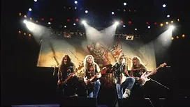 Iron Maiden, un des plus grands groupes de heavy metal, fête ses 50 ans avec un concert en Belgique et... un film au cinéma !