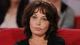 « Je sens toujours quand il est temps que j’arrête » : notre dernière interview d’Isabelle Mergault, « pour l’intelligentsia parisienne, je suis un peu con »