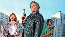 François Damiens et Thomas Ngijol font un bond dans le passé avec « Police Flash 80 » : « C’étaient des années où la vie était moins légiférée, il y avait plus de liberté »