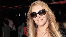 « Infâme », « juste pour le buzz », « écœurant » : le dessin de Charlie Hebdo, au lendemain de la mort de Loana, fait polémique, « une femme tellement inspirante » (photo)