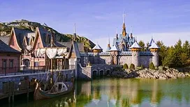 On a visité le nouveau Monde de la Reine de neiges à Disneyland Paris : voici ce que ça vaut réellement !