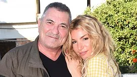 « Il a un peu de mal à marcher » : Lola Marois donne des nouvelles de Jean-Marie Bigard, toujours hospitalisé, dix jours après une chute (vidéo)