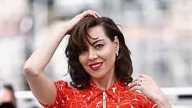 Un an après la mort de son mari, Aubrey Plaza, la star de «White Lotus», a retrouvé l’amour et attend un bébé