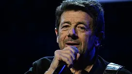 « Il m’a volé ma première fois, mon insouciance » : Patrick Bruel accusé de viol et d’agressions sexuelles, quatre nouvelles femmes témoignent