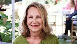 Décès de Nathalie Baye : Emmanuel Macron salue la mémoire d’« une comédienne avec qui nous avons aimé, rêvé, grandi »