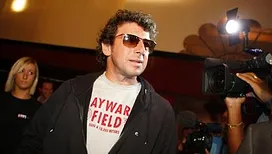 Patrick Bruel accusé de violences sexuelles : une pétition demande l’annulation de sa tournée 