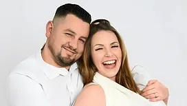 « Les yeux, le nez, les ronflements… Maël ressemble beaucoup à son papa » : Luc et Pauline de « L’amour est dans le pré » se confient après être devenus parents d’un petit garçon