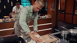 « Ils n’avaient jamais vu une blessure de cette ampleur » : les équipes de « MasterChef » sous le choc, « le caméraman a dû s’asseoir »