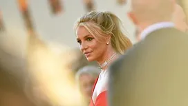 Britney Spears échappe à la prison : arrêtée pour conduite sous emprise, la star américaine s’en sort avec 12 mois de sursis