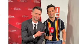 Deux acteurs des « Frères Scott » dans une série inspirée de leur propre vie : découvrez « Eveyrone is doing great », sur Netflix