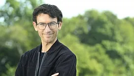 Surprise à la RTBF : Thibaut Roland va faire son retour sur l’antenne !