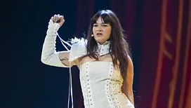 Essyla « en guerre avec la FGTB et tout ce qui s’ensuit » pour son statut d’artiste : « Si l’Eurovision ne prouve pas à l’Etat belge que je travaille de fou, alors je ne comprends pas ce qu’il faut faire ! » (vidéo)