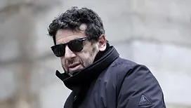 « Tout au long du massage, il souhaitait des prestations sexuelles » : une esthéticienne dépose plainte pour la seconde fois contre Patrick Bruel