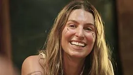 « Rendez-vous en terre inconnue » : pourquoi Frédéric Lopez a-t-il pris la bonne décision en choisissant Laury Thilleman pour lui succéder ?