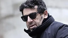 La garde à vue de Patrick Bruel prolongée de 24h !