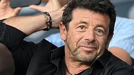 Patrick Bruel, accusé de violences sexuelles, va être présenté à un juge à la suite de sa garde à vue : « Le parquet requiert son incarcération »