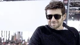 La décision des juges est tombée pour Patrick Bruel : il a été mis en examen pour viol, tentative de viol, agression sexuelle et harcèlement sexuel, mais il ne dormira pas en prison !