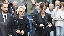 Muriel Robin, Brigitte Macron, Nicolas Sarkozy... : de nombreuses personnalités présentes aux obsèques de Bernadette Chirac à Paris