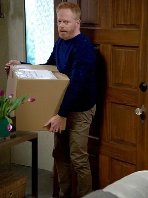 Modern Family S10 E12