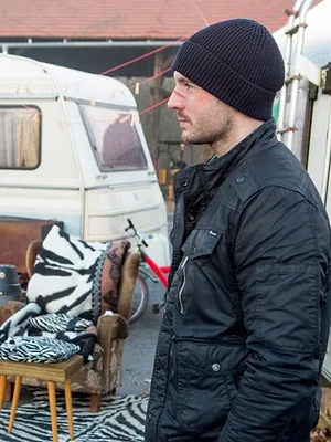 Crossing Lines S2 E7