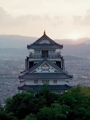 Le château perdu d'Azuchi : Enquête au temps des samouraïs