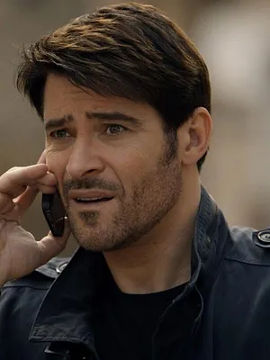 Crossing Lines S3 E12